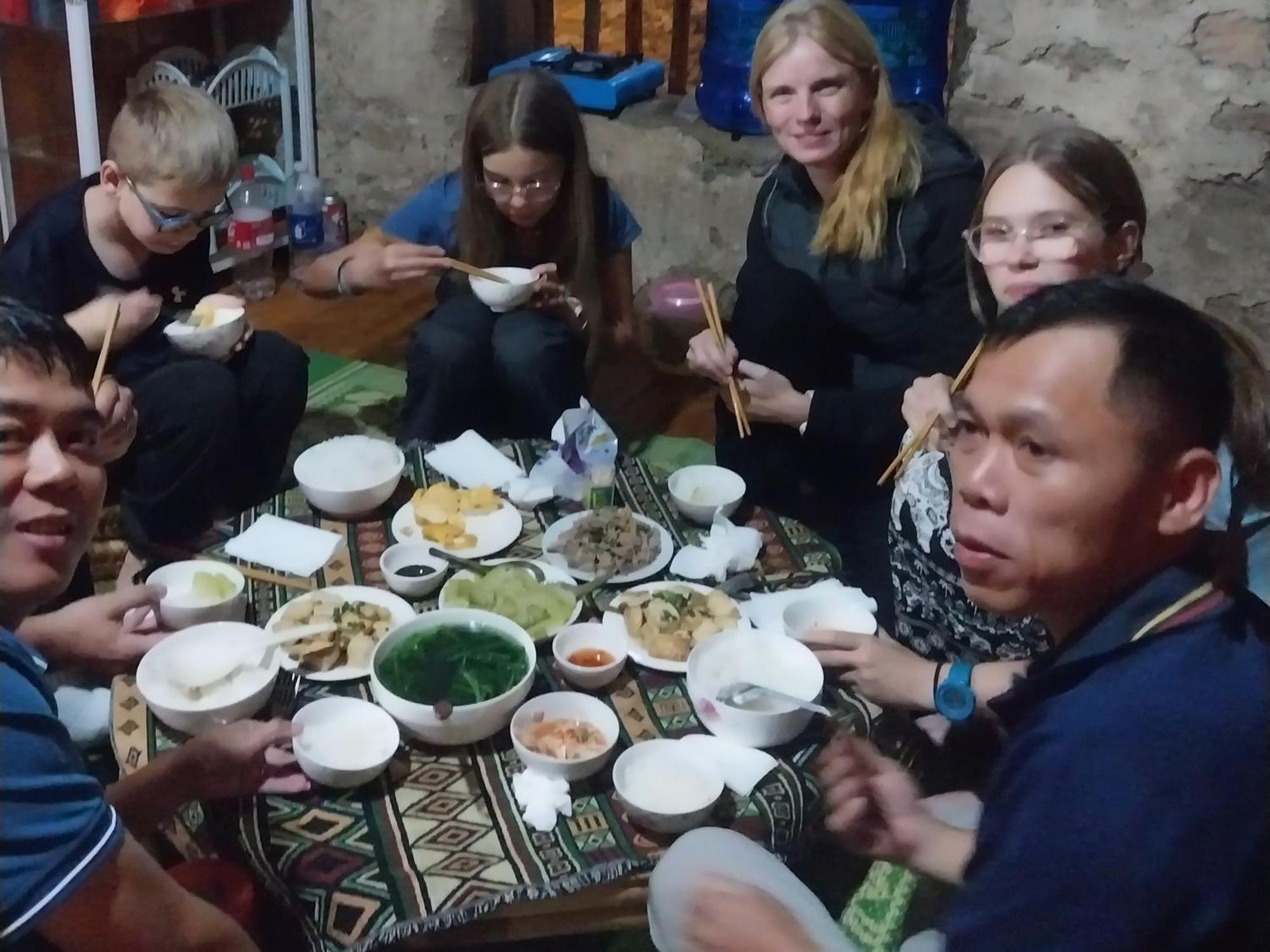 Trieu Hoan Homestay Cao Bang Buitenkant foto